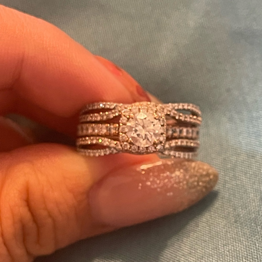 Helzberg Diamonds Lab Created Diamond Ring + ring sleeve (soldered)